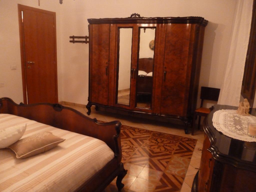 B&B Il Glicine Badia Polesine Oda fotoğraf